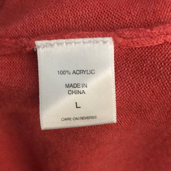 ‼️SOLD‼️ NEW YORK & COMPANY WOMEN’S SWEATER - Picture 5 of 5